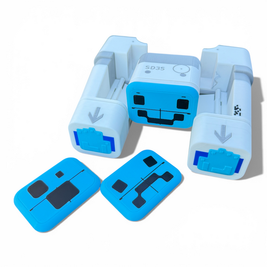 Marathon-Inspired Medical Drone Figurine – Cute Poseable Sci-Fi Companion – 3 Magnetic Expressions (Happy, Sad, Shocked)